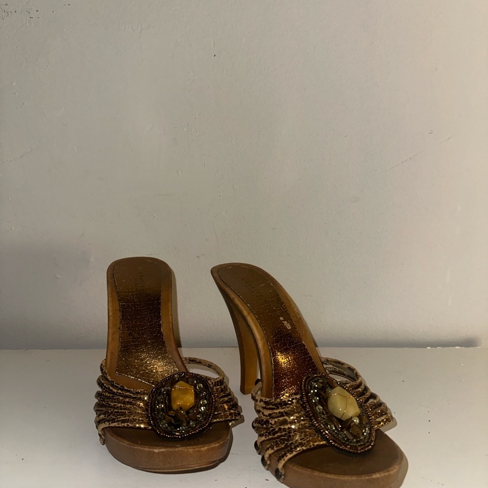 Charles David Vintage Gold Embellished Heels Sandals Y2K